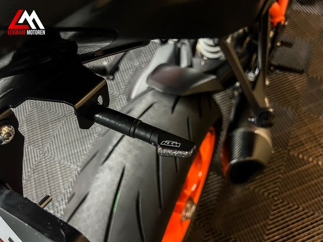 ktm - 1290-super-duke-r-evo