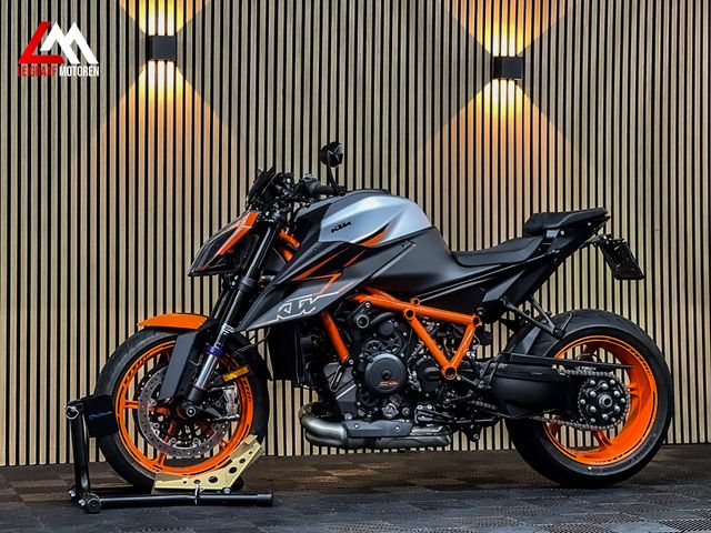 ktm - 1290-super-duke-r-evo