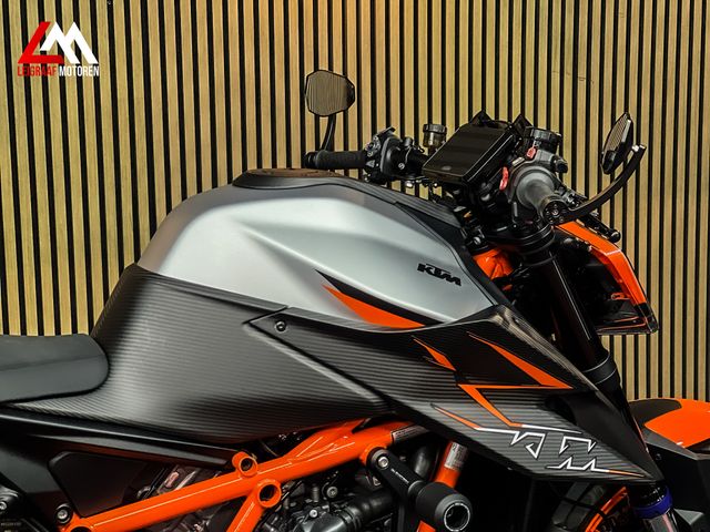 ktm - 1290-super-duke-r-evo