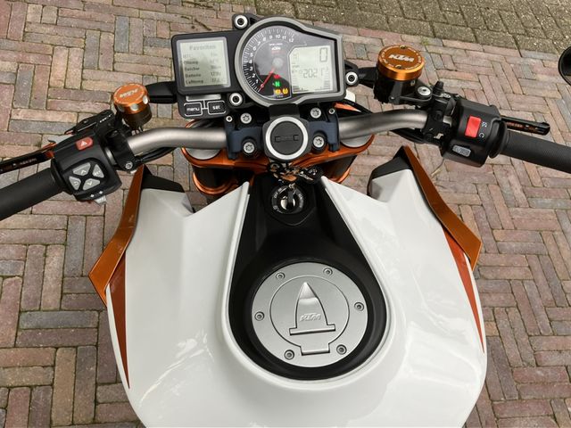 ktm - 1290-super-duke-r-se