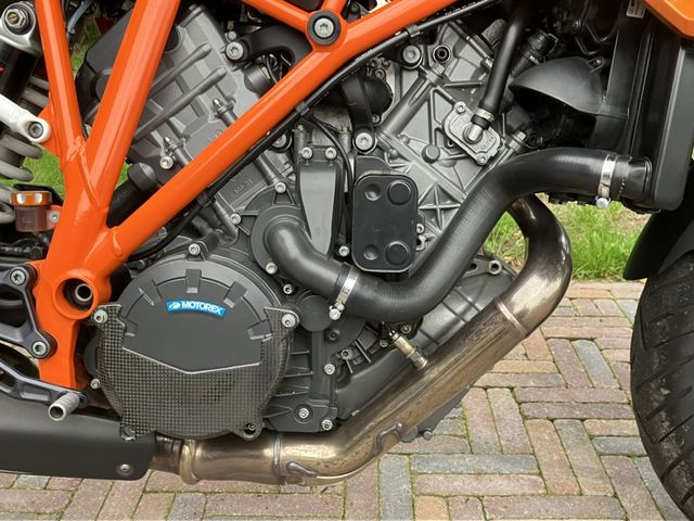 ktm - 1290-super-duke-r-se