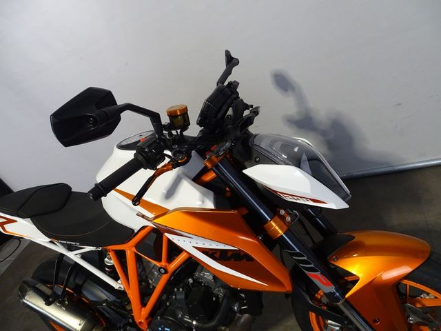 ktm - 1290-super-duke-r-se