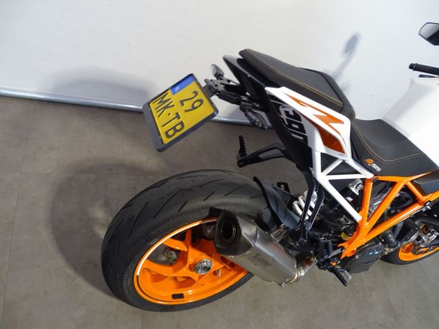 ktm - 1290-super-duke-r-se