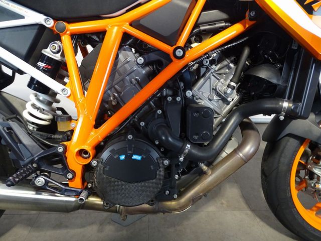 ktm - 1290-super-duke-r-se