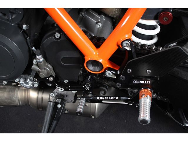 ktm - 1290-super-duke-rr