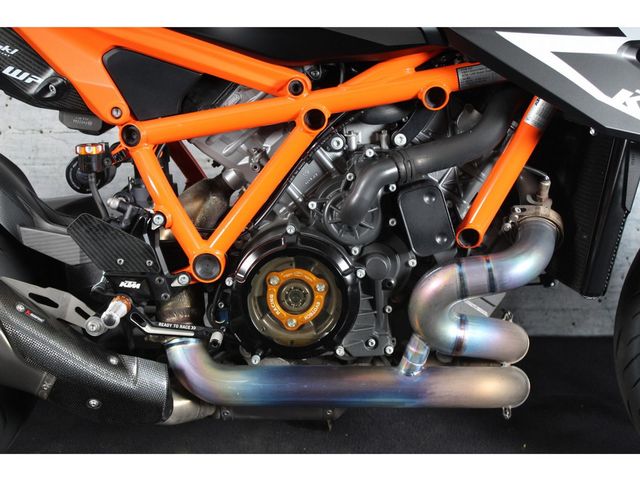 ktm - 1290-super-duke-rr