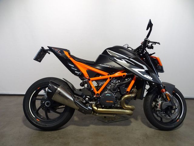 ktm - 1290-super-duke-rr