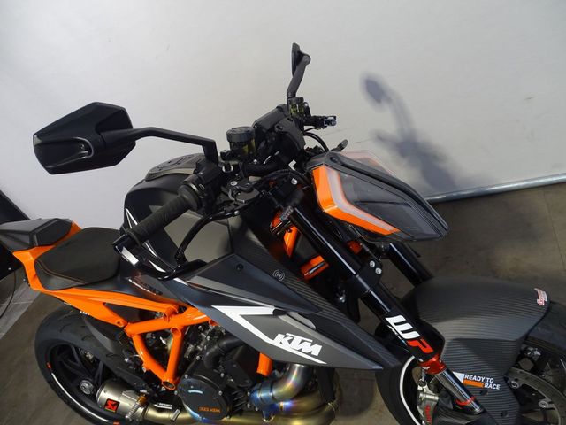 ktm - 1290-super-duke-rr