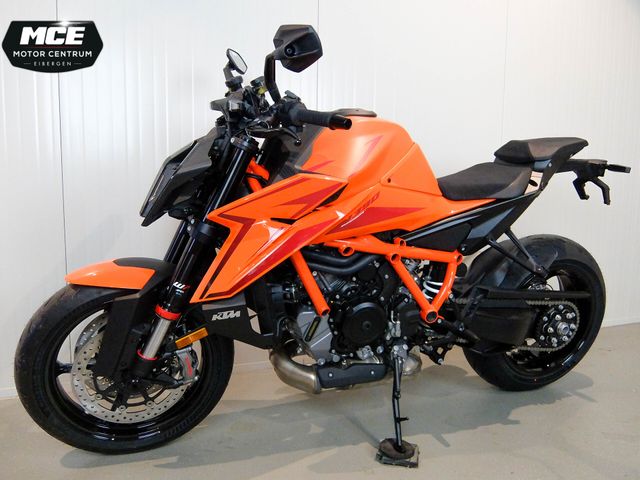 ktm - 1390-super-duke-r