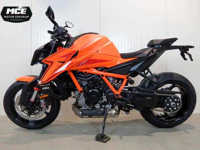 ktm - 1390-super-duke-r