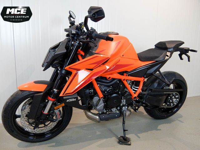 ktm - 1390-super-duke-r