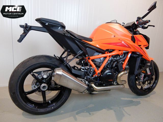 ktm - 1390-super-duke-r