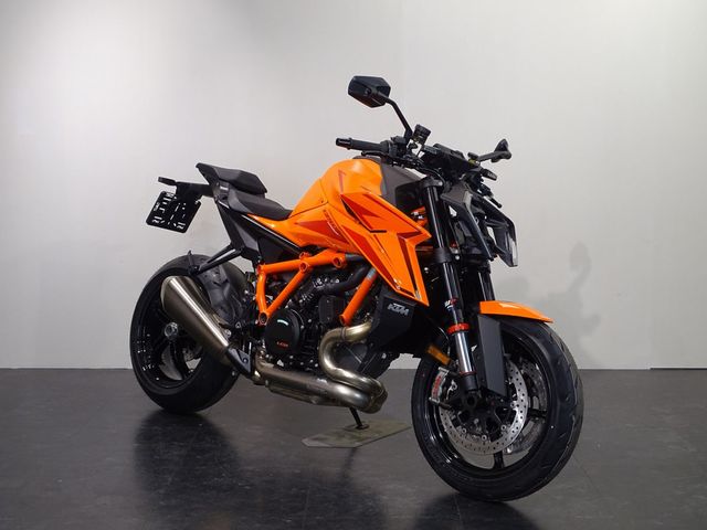 ktm - 1390-super-duke-r