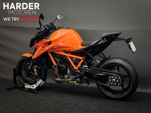ktm - 1390-super-duke-r-evo