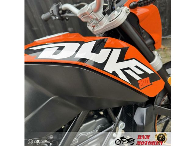 ktm - 200-duke