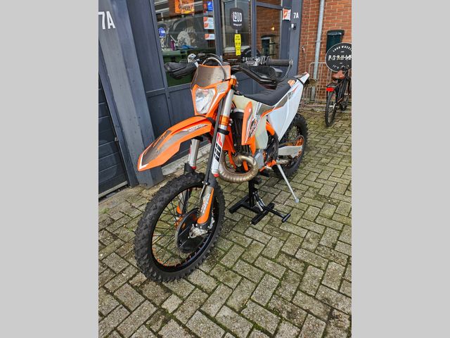 ktm - 300-exc-tpi-erzbergrodeo