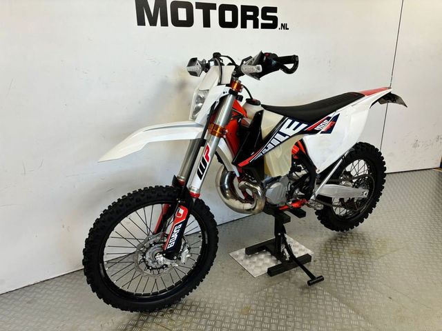 ktm - 300-exc-tpi-six-days