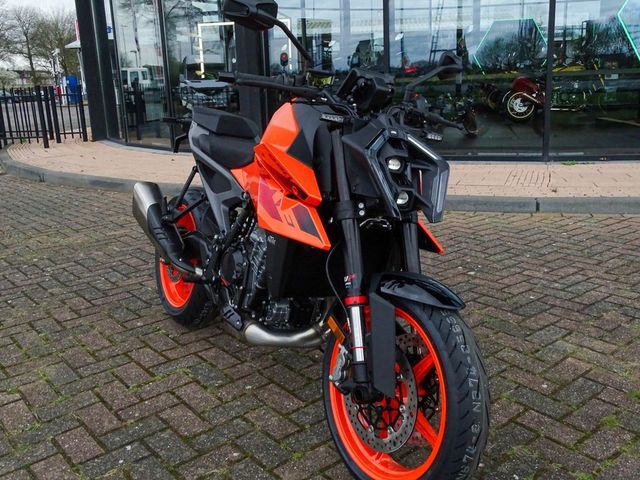 ktm - 390-duke