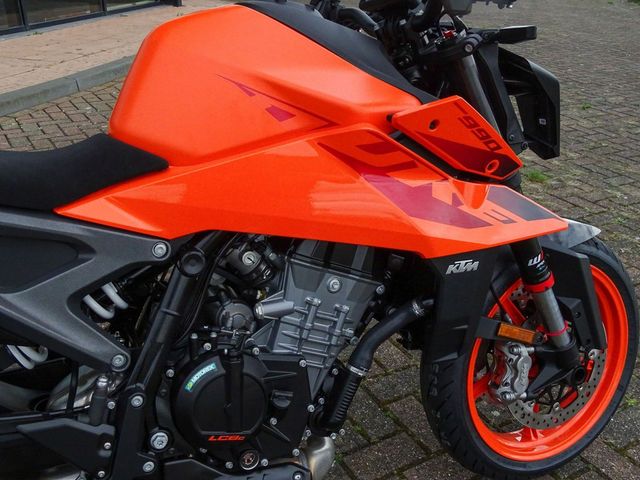 ktm - 390-duke