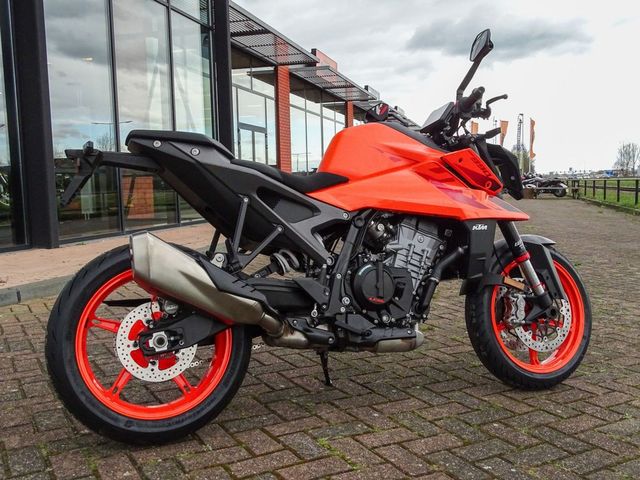 ktm - 390-duke