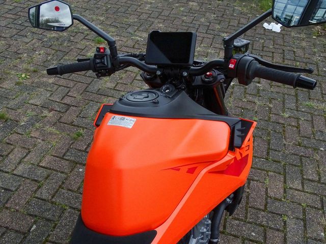 ktm - 390-duke