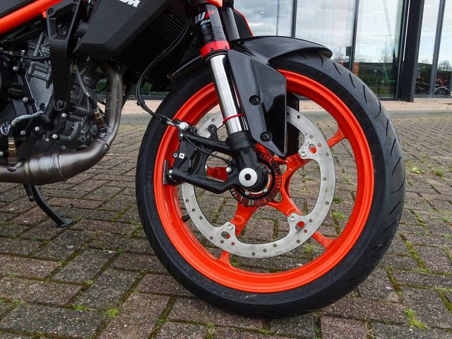 ktm - 390-duke