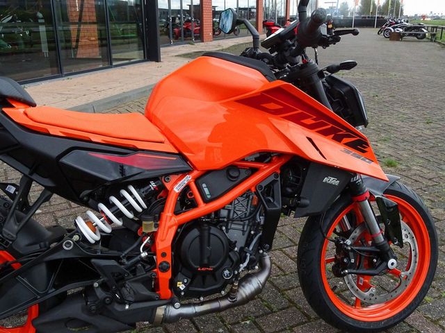 ktm - 390-duke