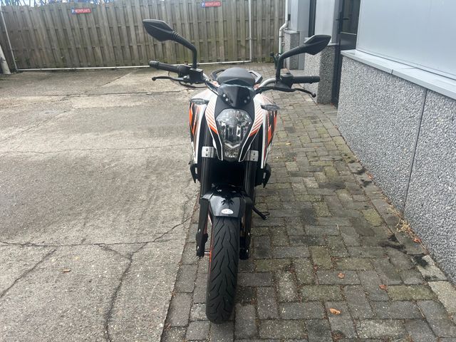 ktm - 390-duke