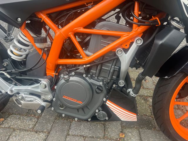 ktm - 390-duke