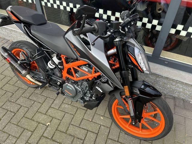 ktm - 390-duke