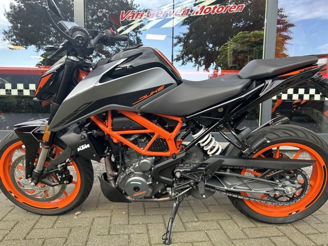 ktm - 390-duke