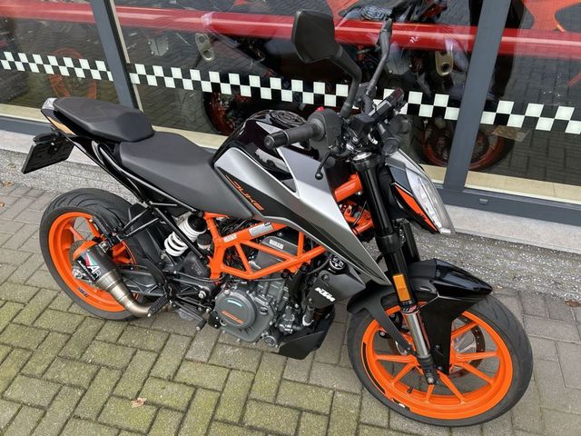 ktm - 390-duke