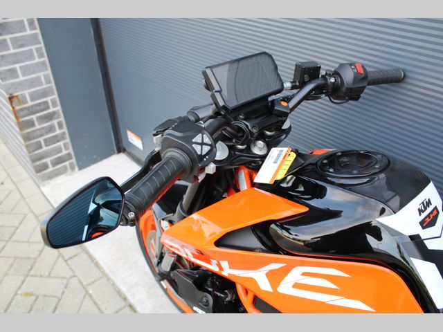 ktm - 390-duke