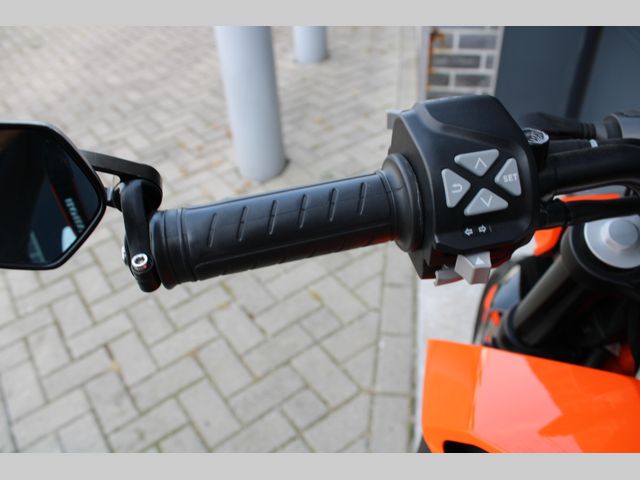 ktm - 390-duke