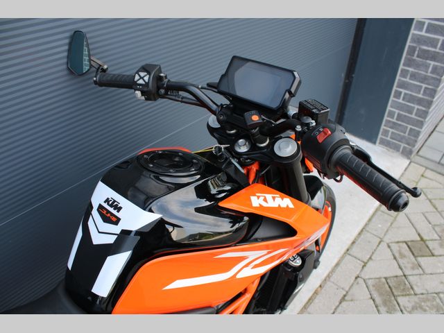 ktm - 390-duke