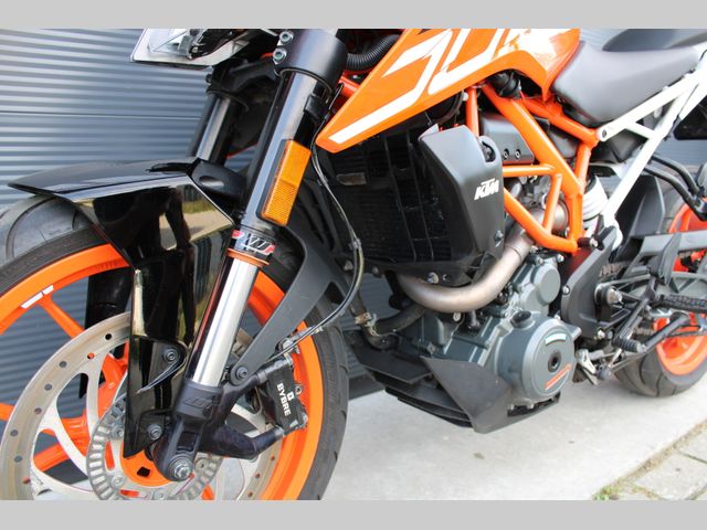 ktm - 390-duke