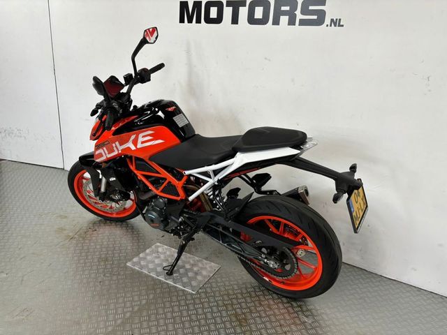 ktm - 390-duke