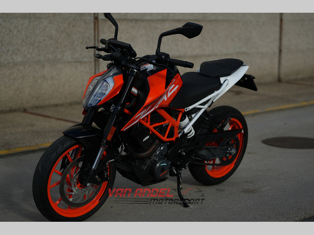 ktm - 390-duke