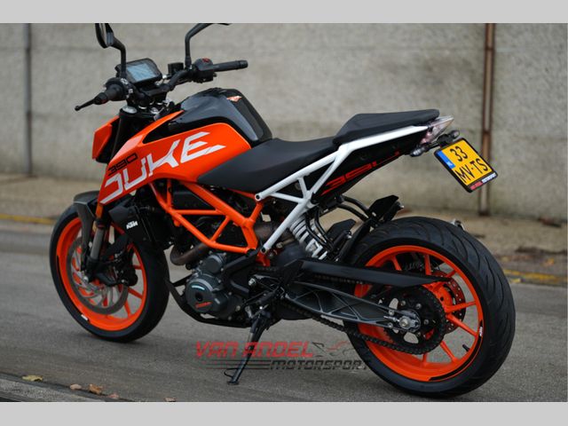 ktm - 390-duke