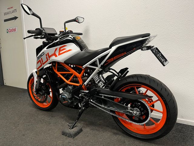 ktm - 390-duke