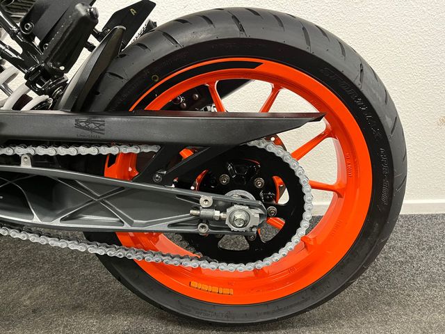 ktm - 390-duke