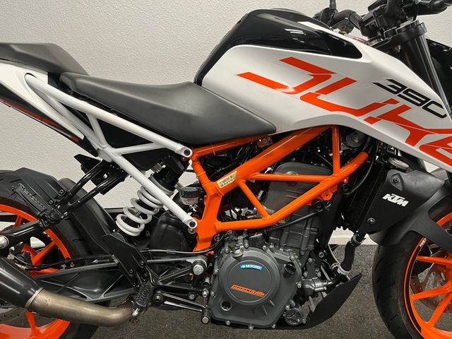 ktm - 390-duke