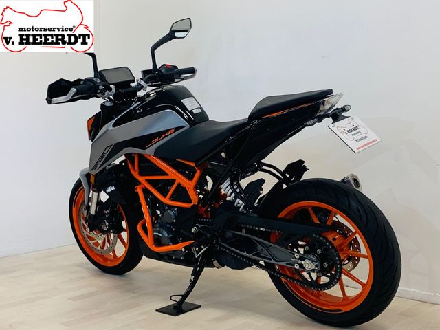 ktm - 390-duke