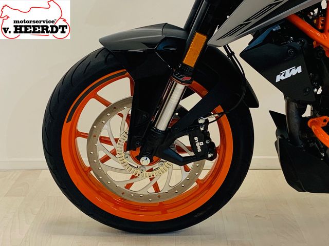 ktm - 390-duke