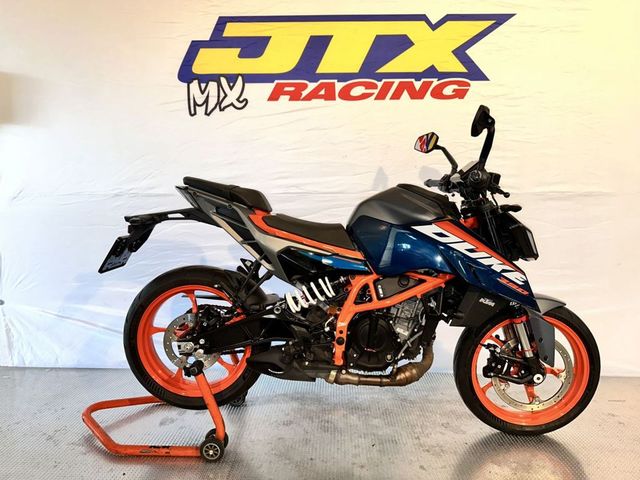 ktm - 390-duke