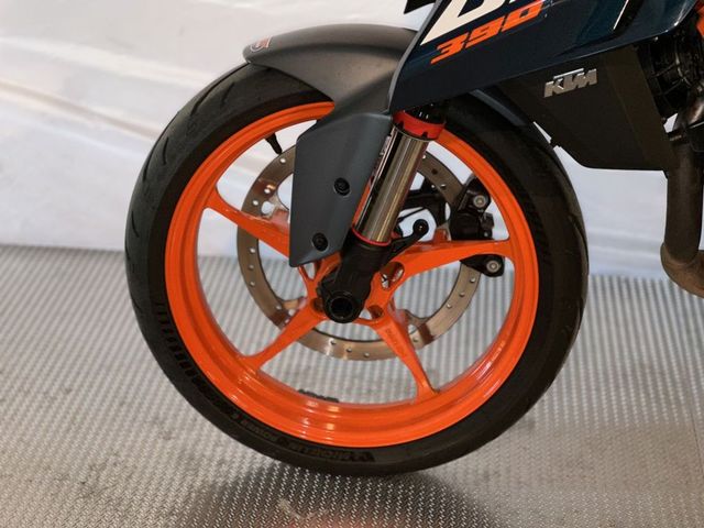 ktm - 390-duke