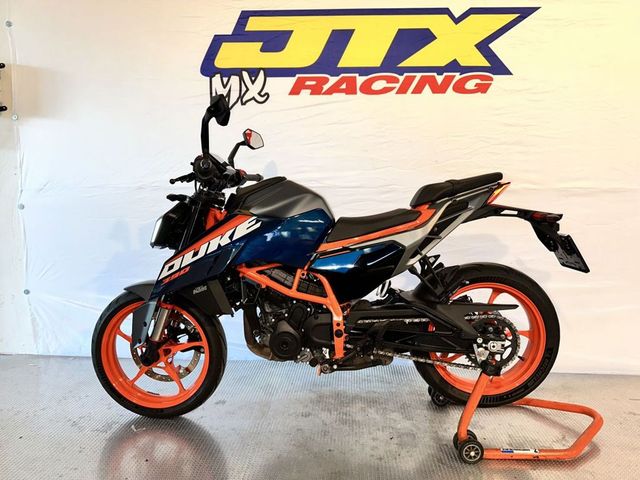 ktm - 390-duke