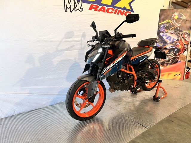 ktm - 390-duke