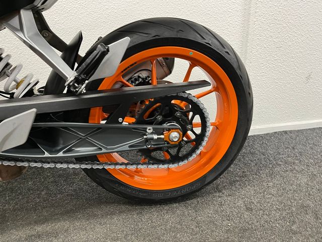 ktm - 390-duke