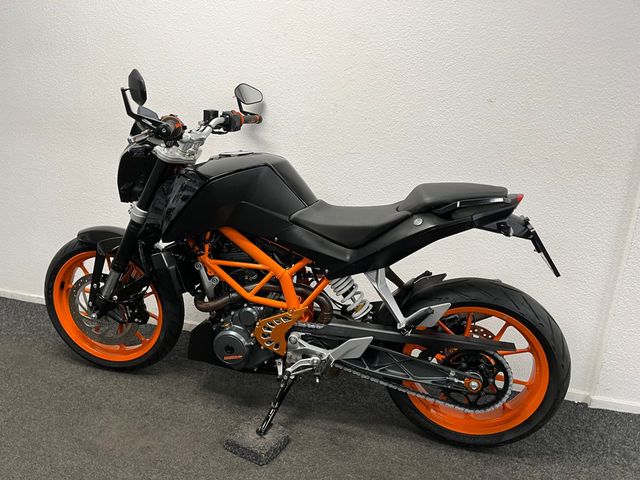 ktm - 390-duke